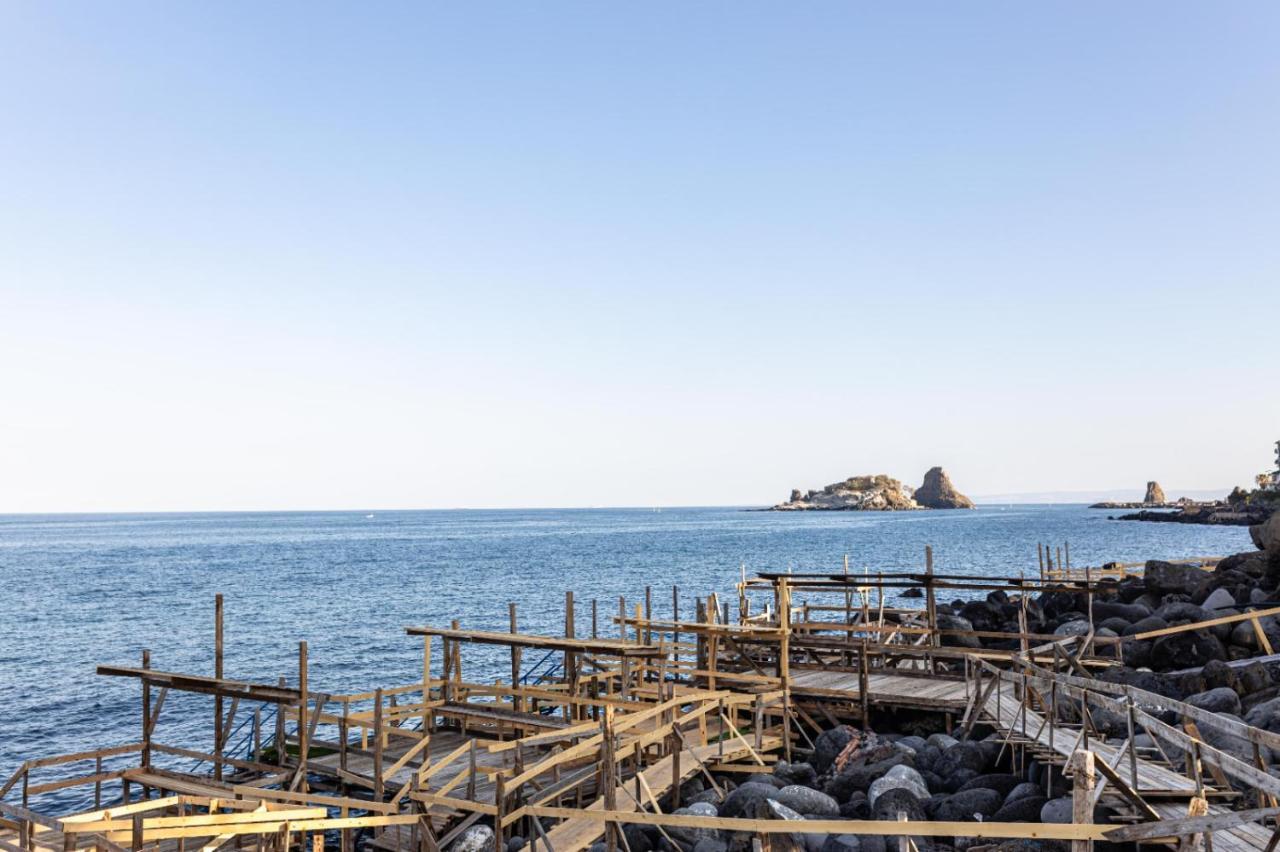 Courrier-House Aci Castello Exterior foto